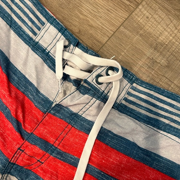 Men’s EZEKIEL board shorts - Picture 3 of 6